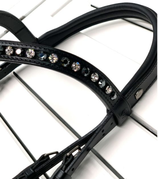 OTTO SCHUMACHER Tiffany XL Black Setting Crystal Jet Close